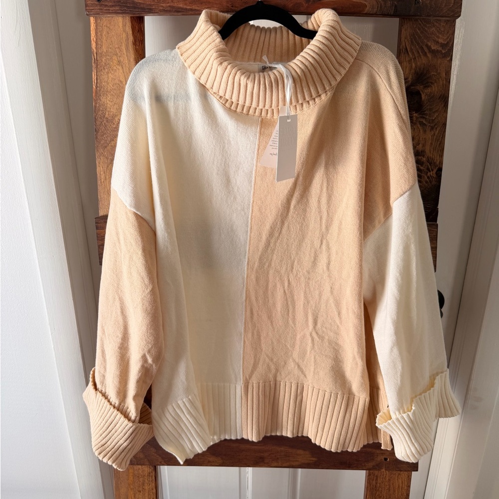 Grace Karin Cream and Tan Turtleneck Sweater